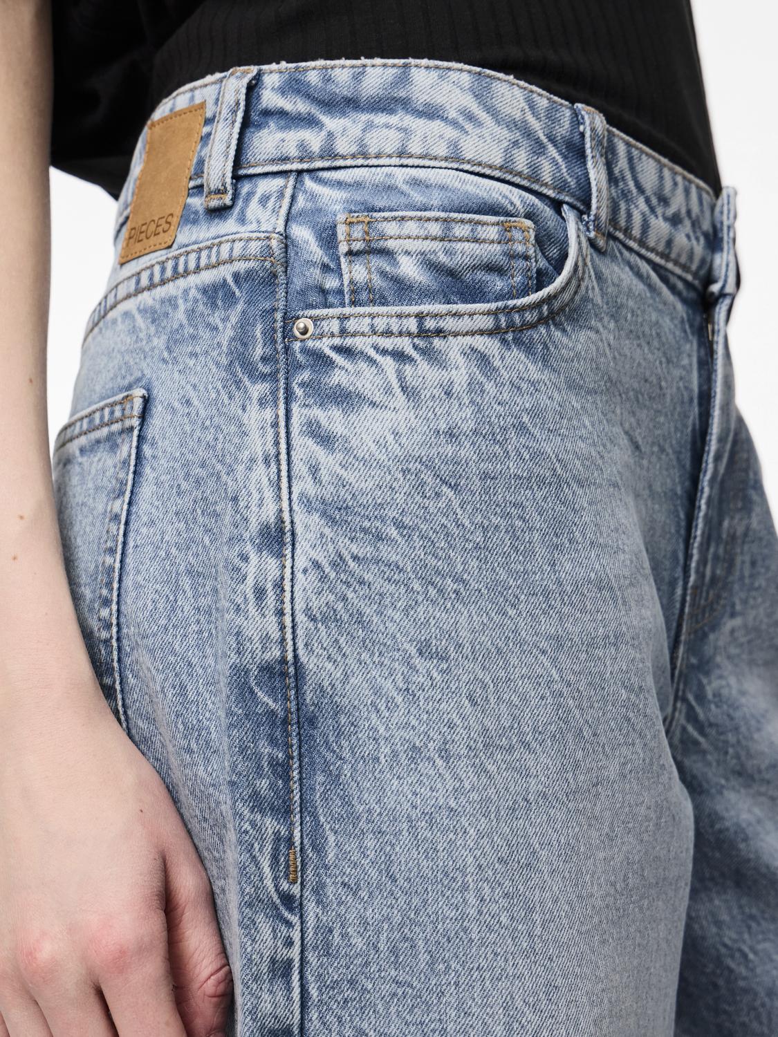 PCSELMA Jeans LOWWAIST - Light Blue Denim